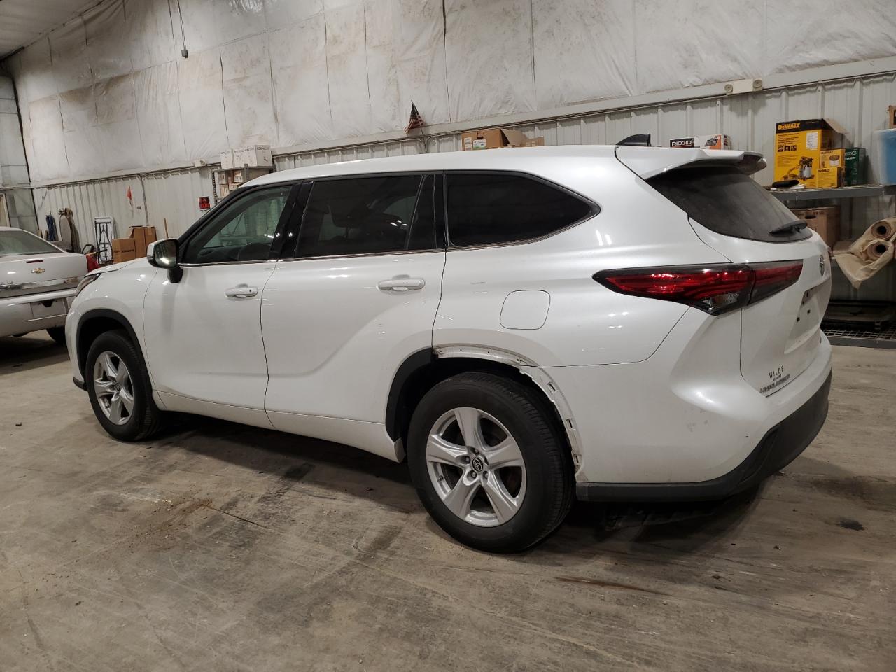 2022 Toyota Highlander VIN 5TDBZRBH3NS216550 Copart auction photo, side / undercarriage damage thumbnail 2