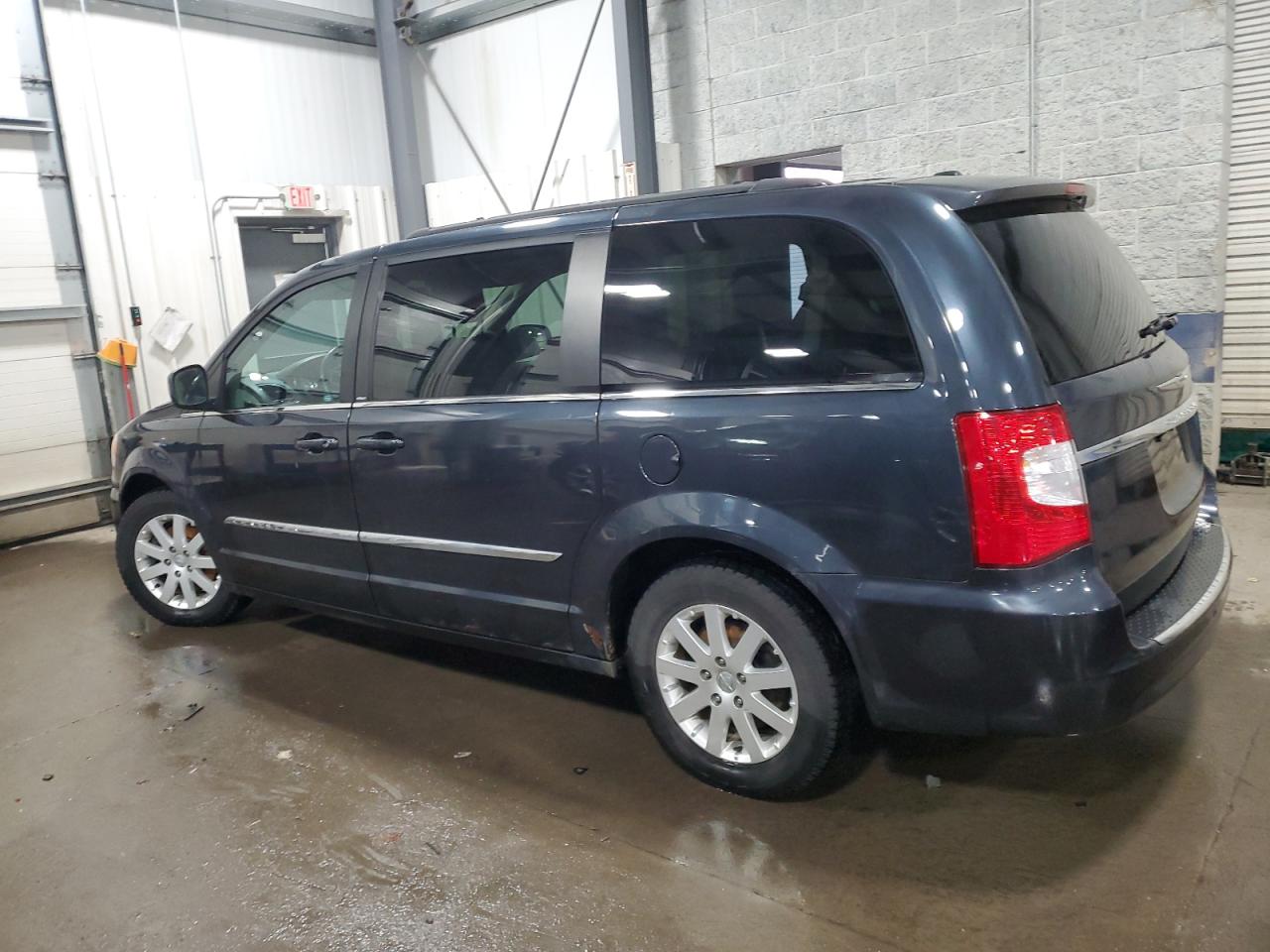 2013 Chrysler Town & Country VIN 2C4RC1BGXDR645698 Copart auction photo, side damage thumbnail 2