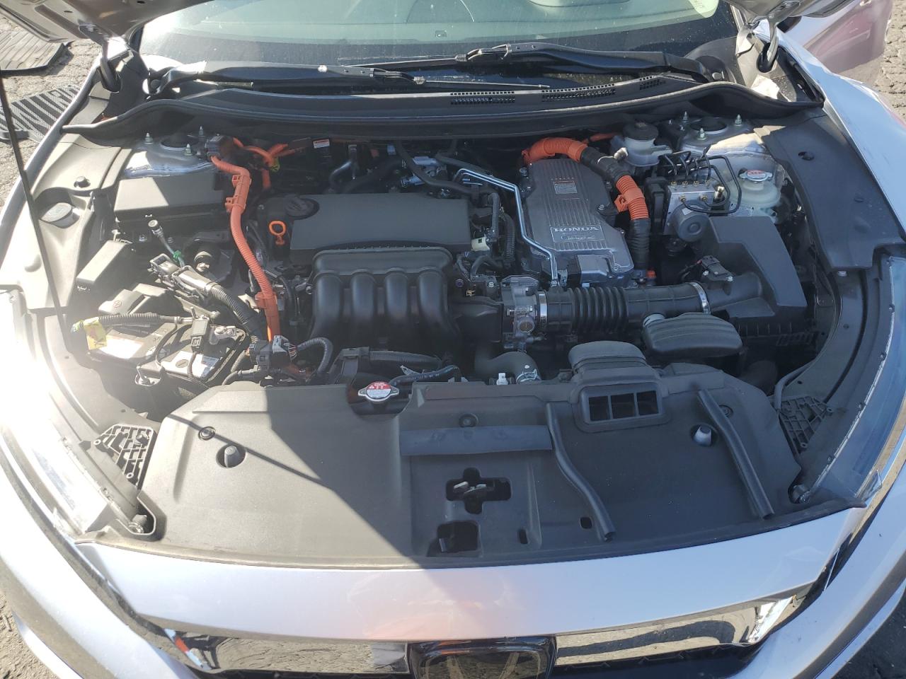 2018 Honda Clarity VIN JHMZC5F3XJC024303 Copart auction photo, side / front end damage thumbnail 11
