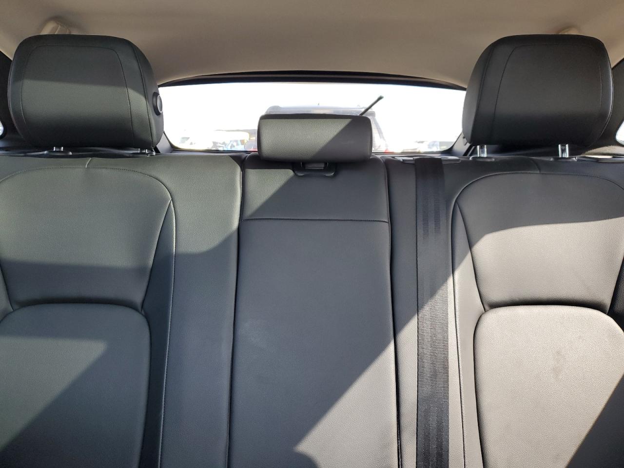2018 Jaguar F-Pace VIN SADCJ2EV3JA240752 Copart auction photo, normal wear / minor dent/scratches damage thumbnail 10