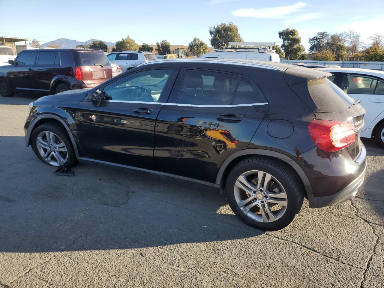 2015 Mercedes-Benz GLA-klasse VIN WDCTG4GB9FJ086719 Copart auction photo, front end damage thumbnail 2