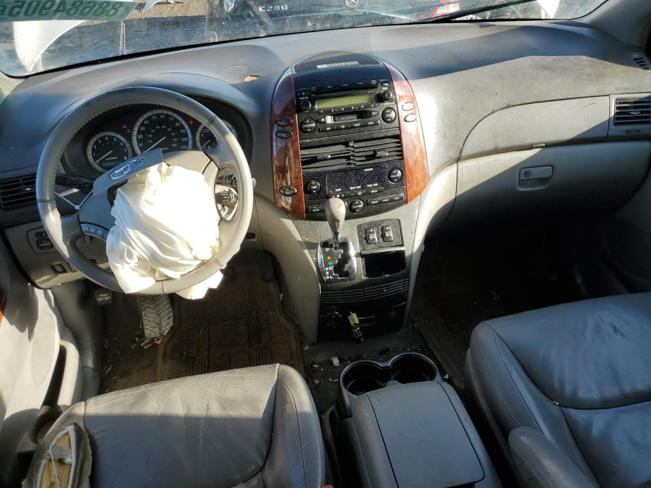 2005 Toyota Sienna VIN 5TDZA22C55S306011 Copart auction photo, front end damage thumbnail 8
