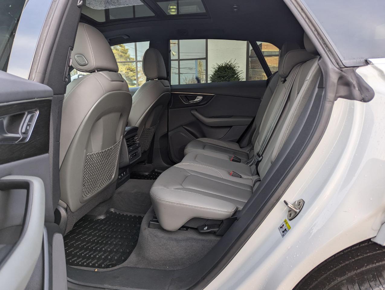 2019 Audi Q8 VIN WA1AVAF15KD025669 Copart auction photo, normal wear damage thumbnail 6