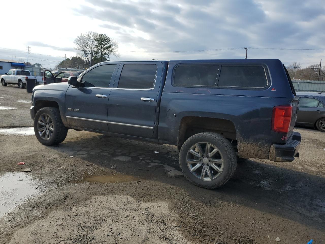 2018 Chevrolet Silverado VIN 3GCUKSEJ6JG332871 Copart auction photo, side / minor dent/scratches damage thumbnail 2