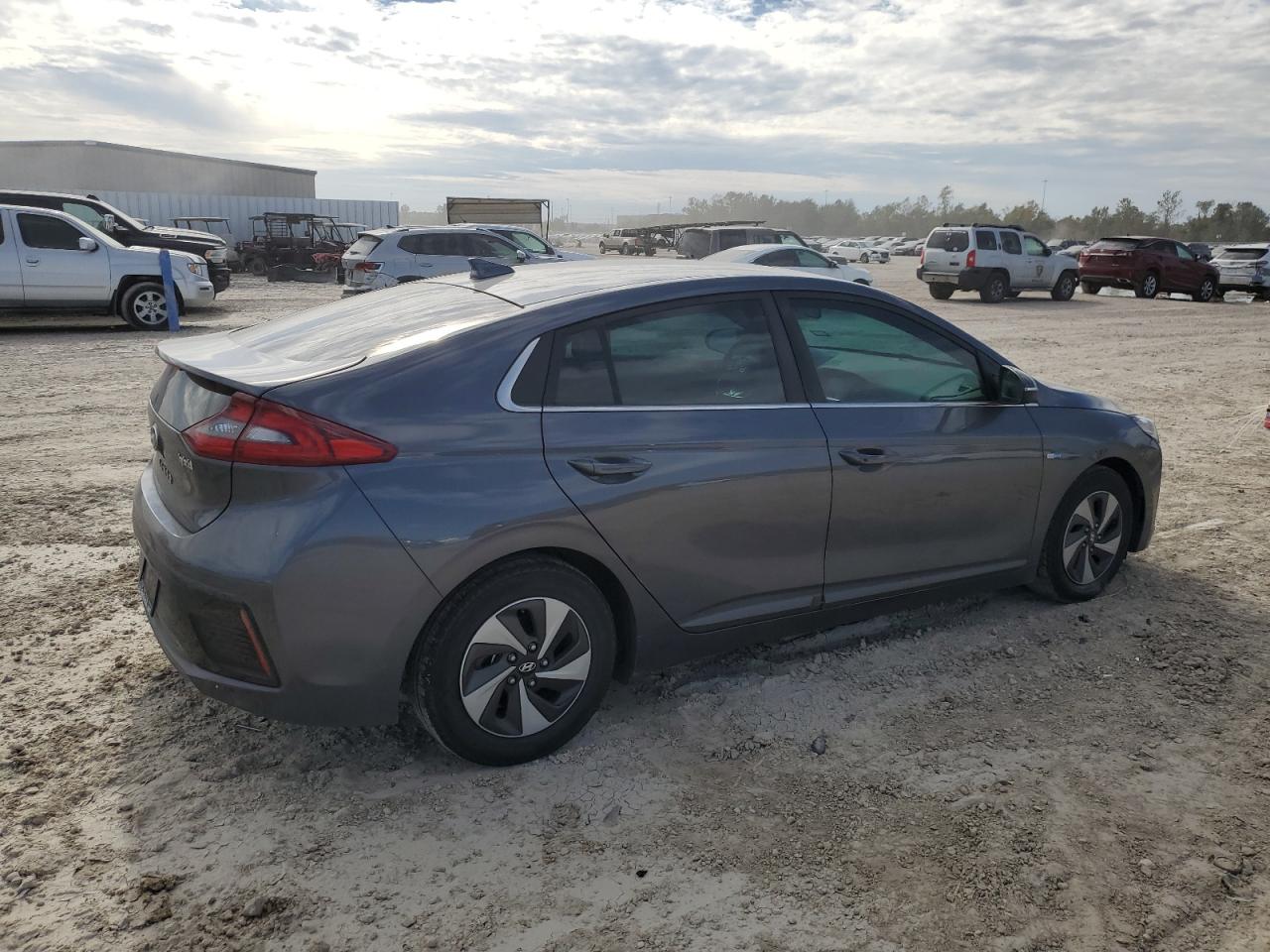 2018 Hyundai IONIQ VIN KMHC75LC9JU103046 Copart auction photo, front end damage thumbnail 3