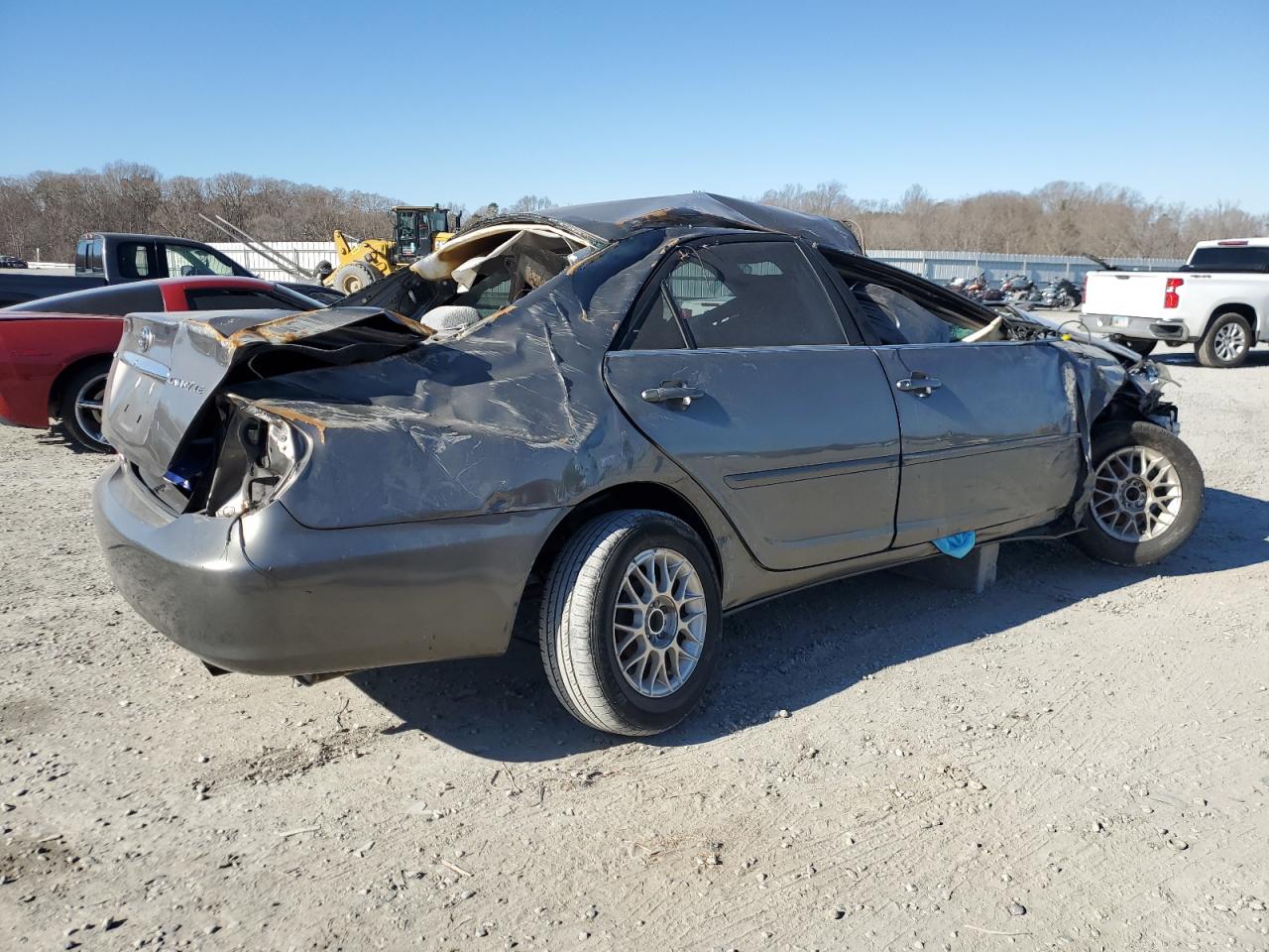 2004 Toyota Camry VIN 4T1BE32K44U887588 Copart auction photo, rollover damage thumbnail 3