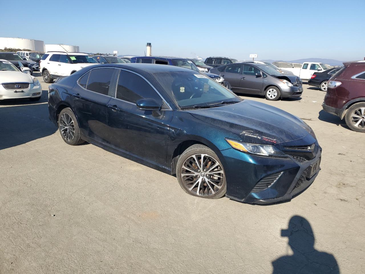 2018 Toyota Camry VIN 4T1B11HK0JU649675 Copart auction photo, water/flood damage thumbnail 4