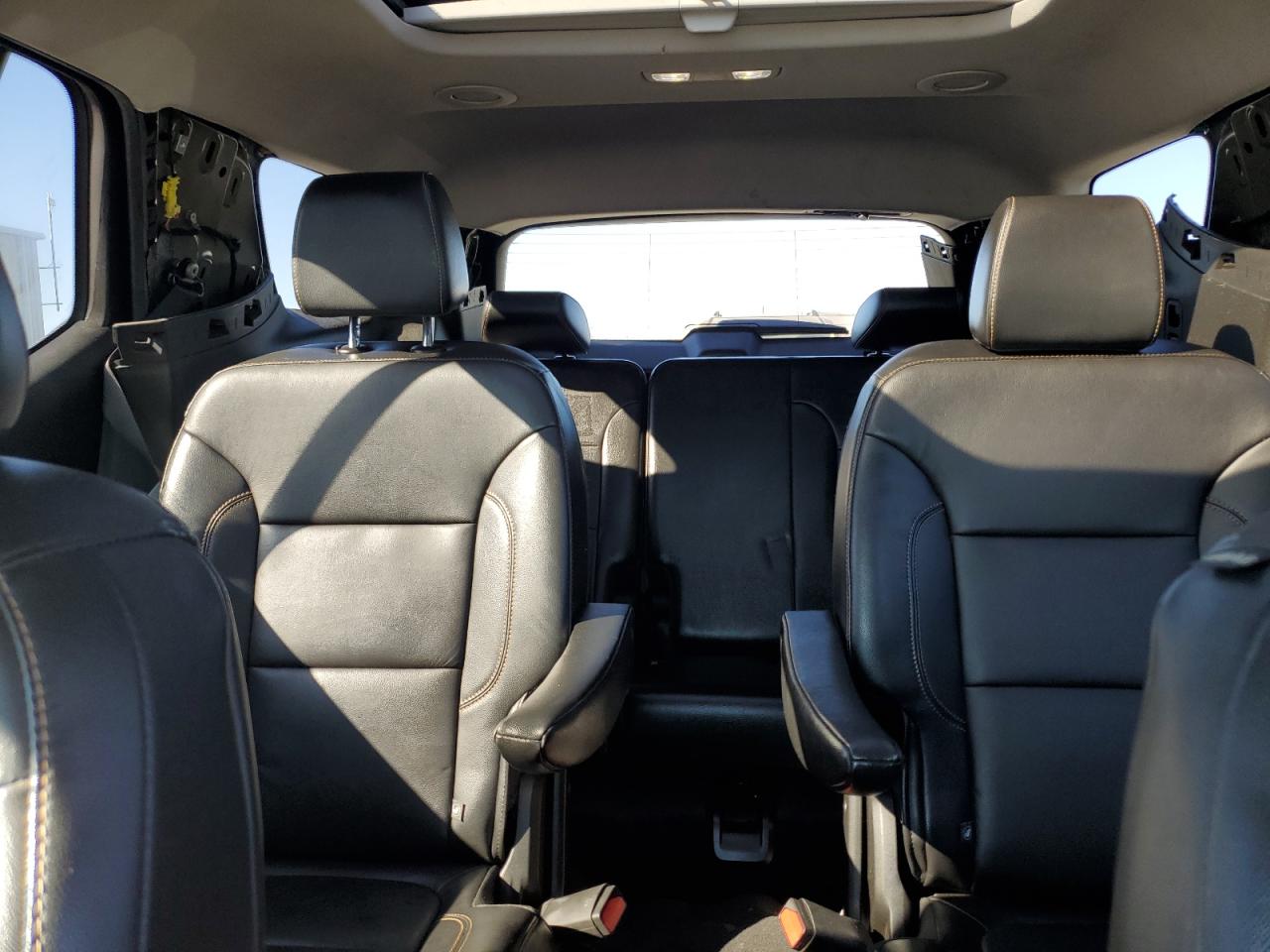 2019 Chevrolet Traverse VIN 1GNEVHKW3KJ121634 Copart auction photo, all over damage thumbnail 10