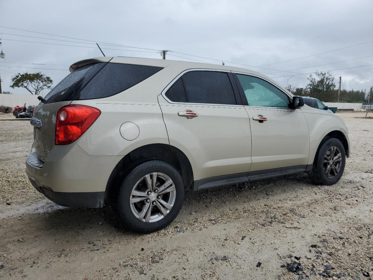 2015 Chevrolet Equinox VIN 2GNALAEK4F1150273 Copart auction photo, rear end / mechanical damage thumbnail 3