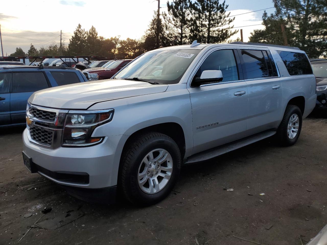 2019 Chevrolet Suburban VIN 1GNSKHKC8KR138089