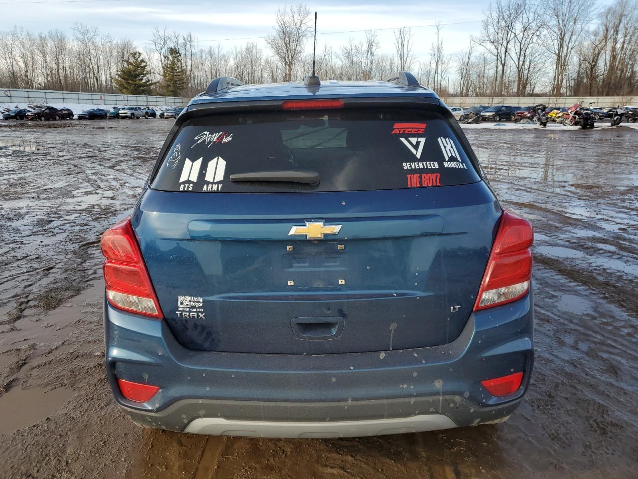 2019 Chevrolet Trax VIN 3GNCJLSB2KL390560 Copart auction photo, front end / side damage thumbnail 6