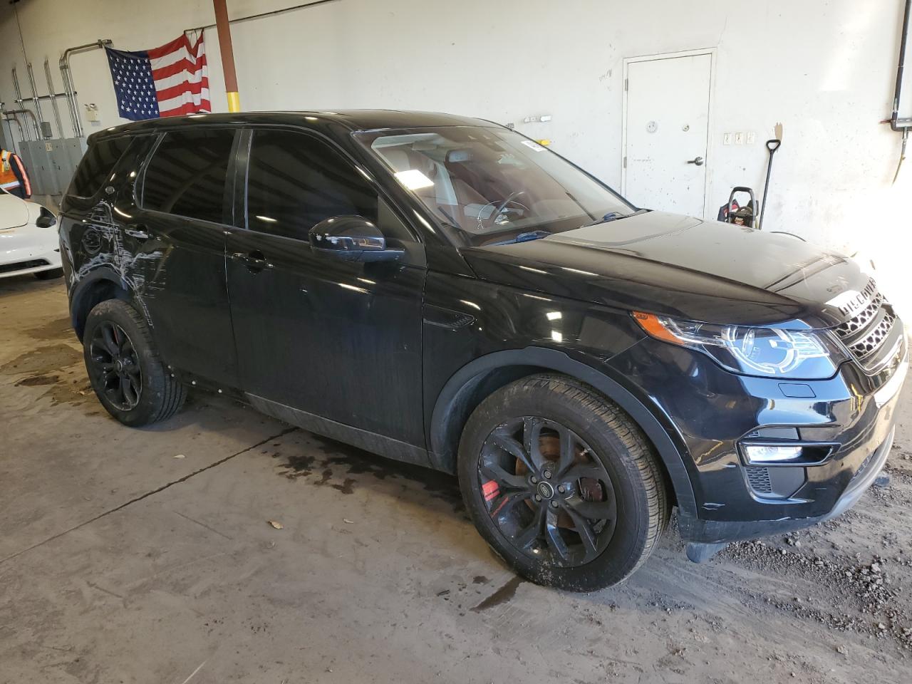 2017 Land Rover Discovery VIN SALCP2BG4HH707428 Copart auction photo, front end damage thumbnail 4