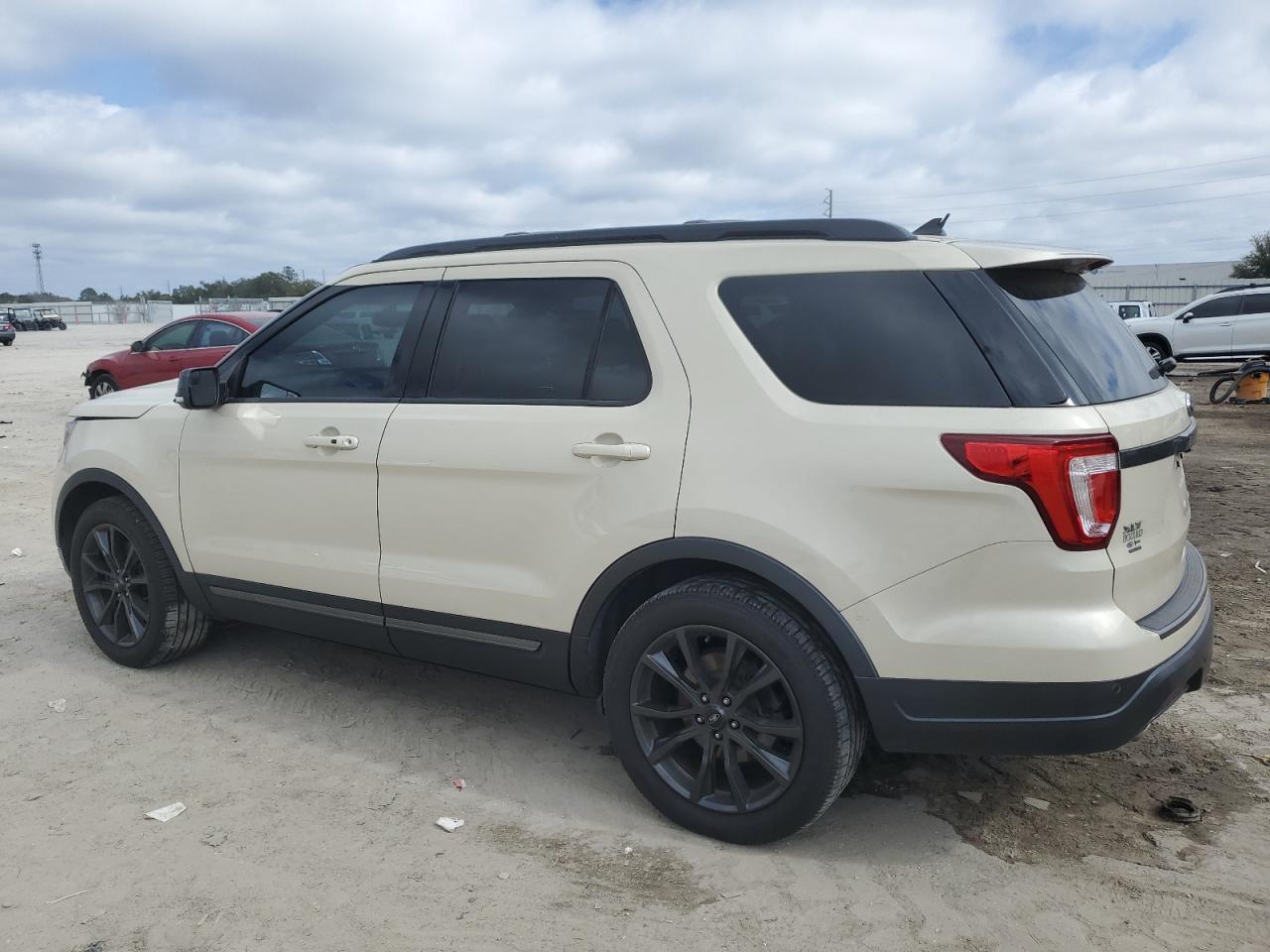 2018 Ford Explorer VIN 1FM5K7D81JGA95892 Copart auction photo, front end damage thumbnail 2