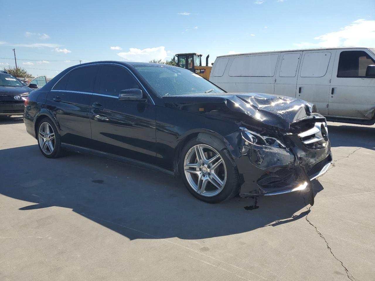 2014 Mercedes-Benz E-klasse VIN WDDHF5KB5EA905032 Copart auction photo, front end damage thumbnail 4