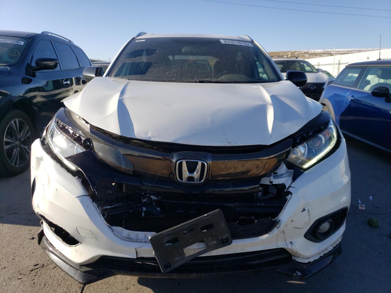 2021 Honda HR-V VIN 3CZRU6H11MM726362 Copart auction photo, front end / side damage thumbnail 5