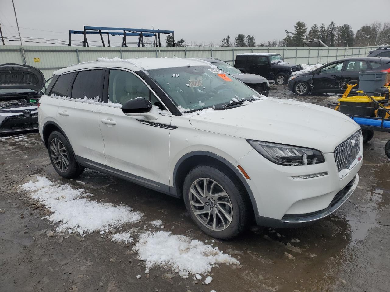 2021 Lincoln Corsair VIN 5LMCJ1D93MUL12328 Copart auction photo, minor dent/scratches damage thumbnail 4