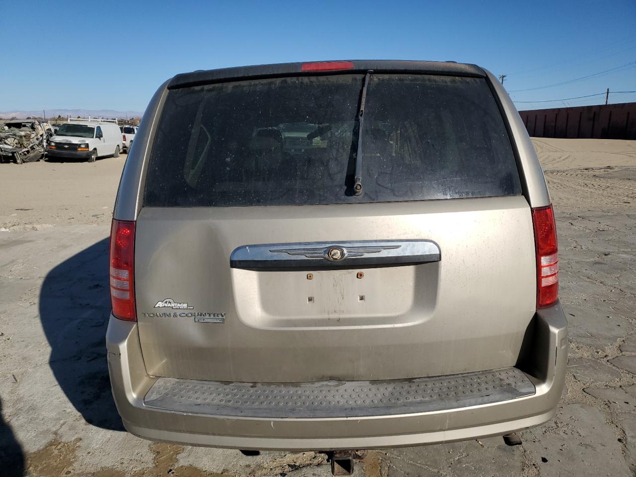 2008 Chrysler Town & Country VIN 2A8HR54P18R651693 Copart auction photo, front end damage thumbnail 6