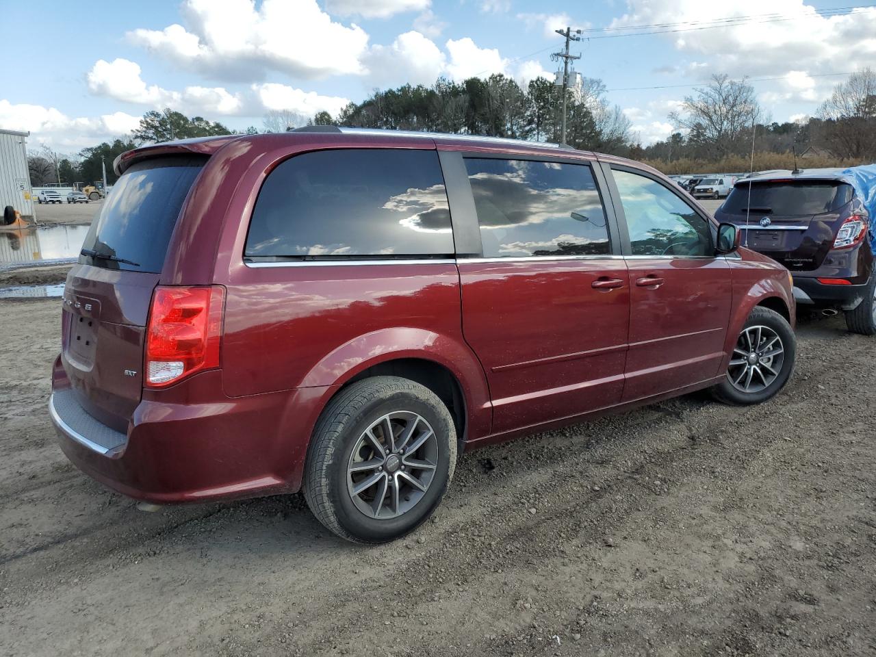 2017 Dodge Caravan VIN 2C4RDGCG9HR574563 Copart auction photo, side damage thumbnail 3