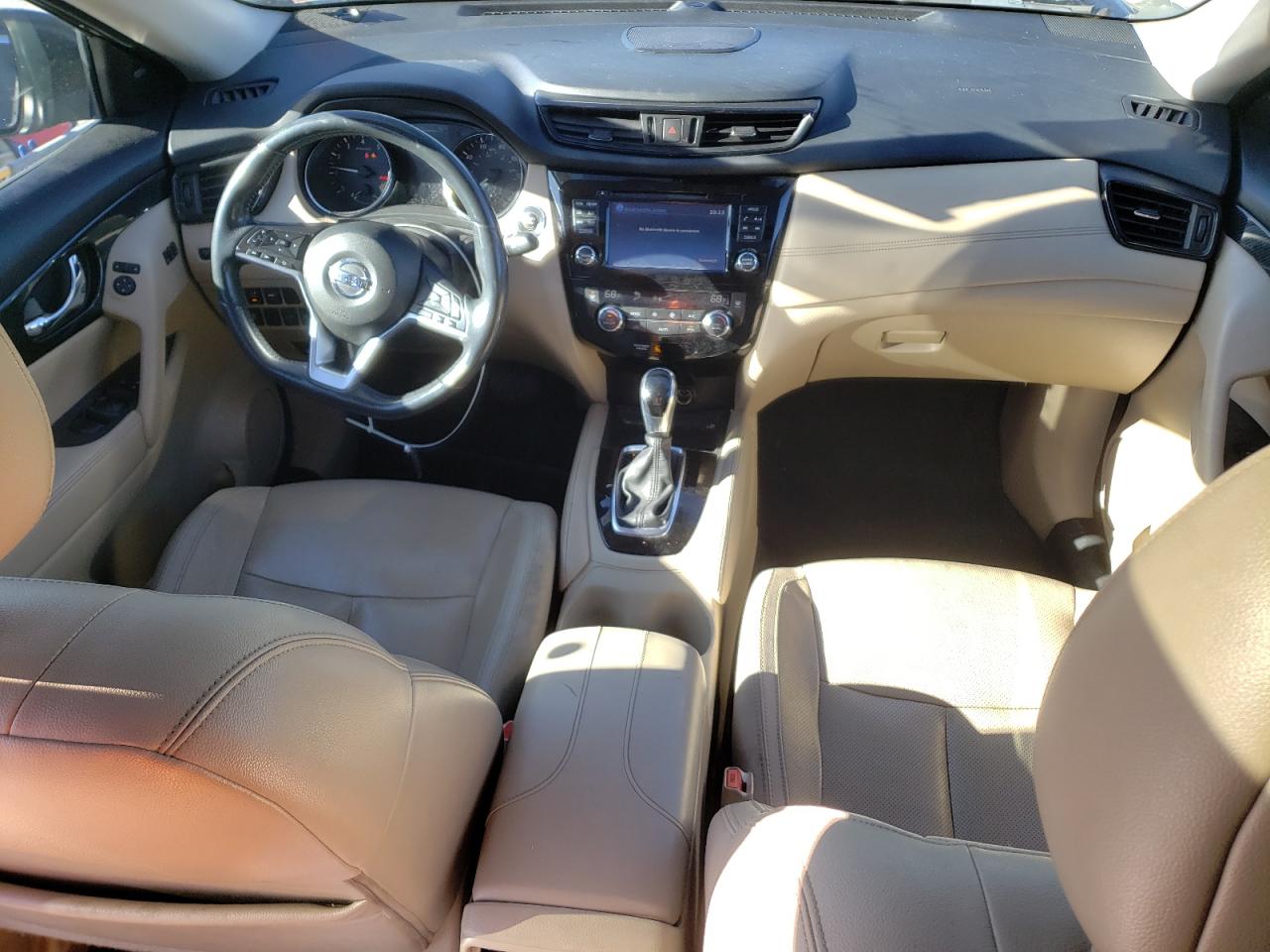 2017 Nissan Rogue VIN 5N1AT2MT5HC867895 Copart auction photo, front end / minor dent/scratches damage thumbnail 8