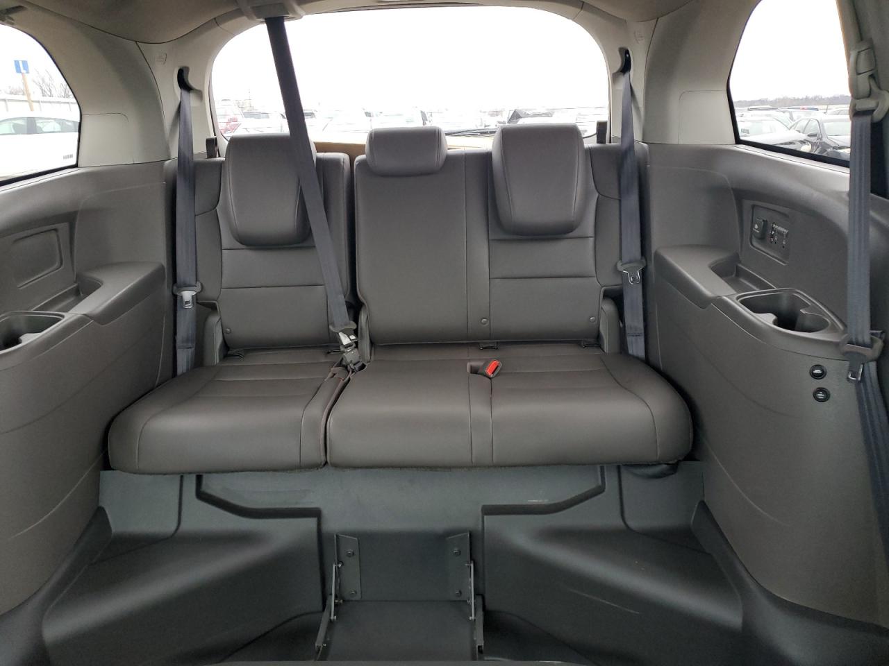 2016 Honda Odyssey VIN 5FNRL5H68GB089820 Copart auction photo, all over damage thumbnail 10