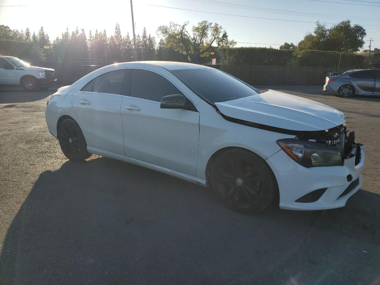 2015 Mercedes-Benz CLA-klasse VIN WDDSJ4EBXFN267171 Copart auction photo, front end damage thumbnail 4