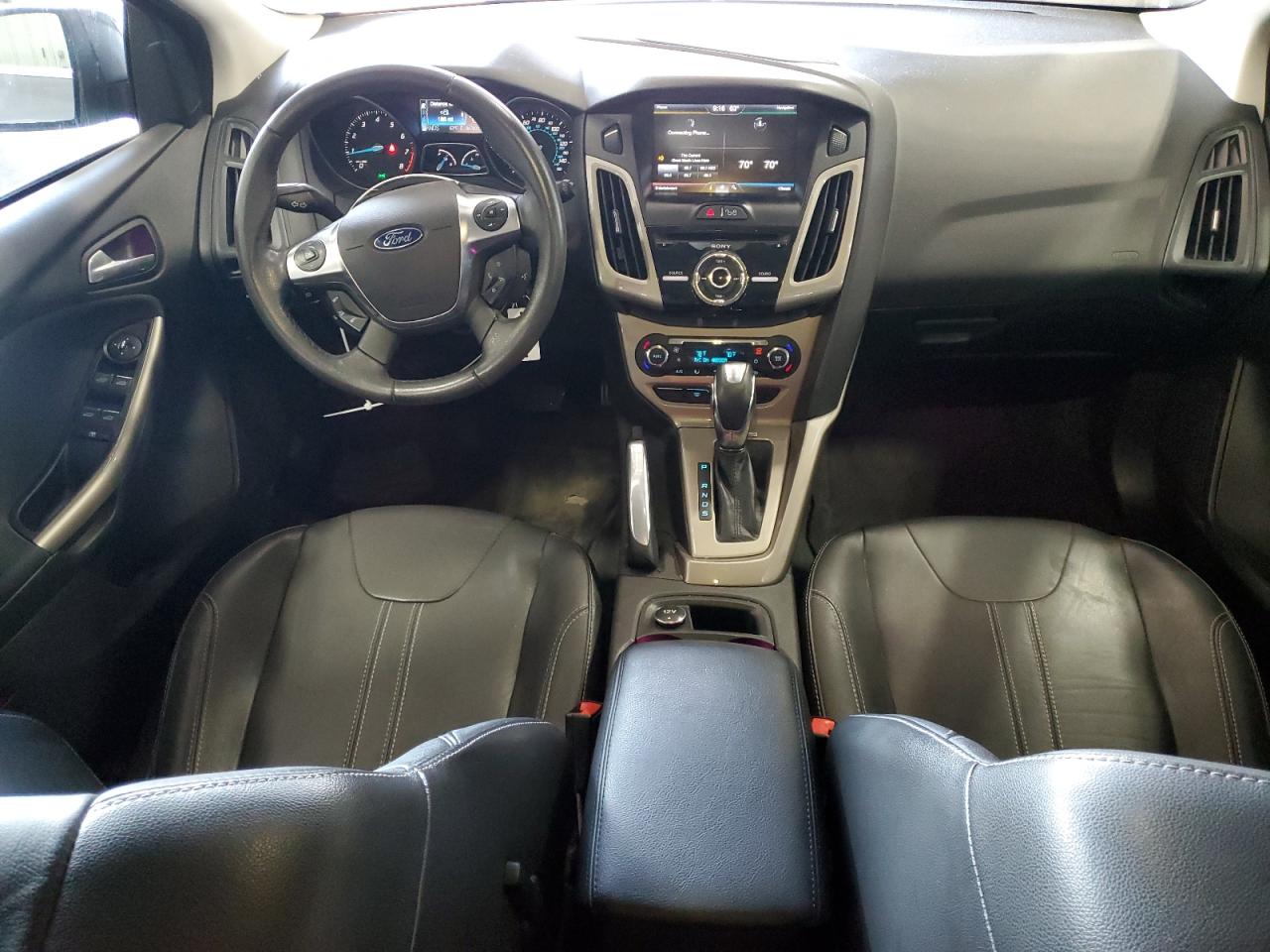 2012 Ford Focus VIN 1FAHP3M25CL313808 Copart auction photo, front end / side damage thumbnail 8