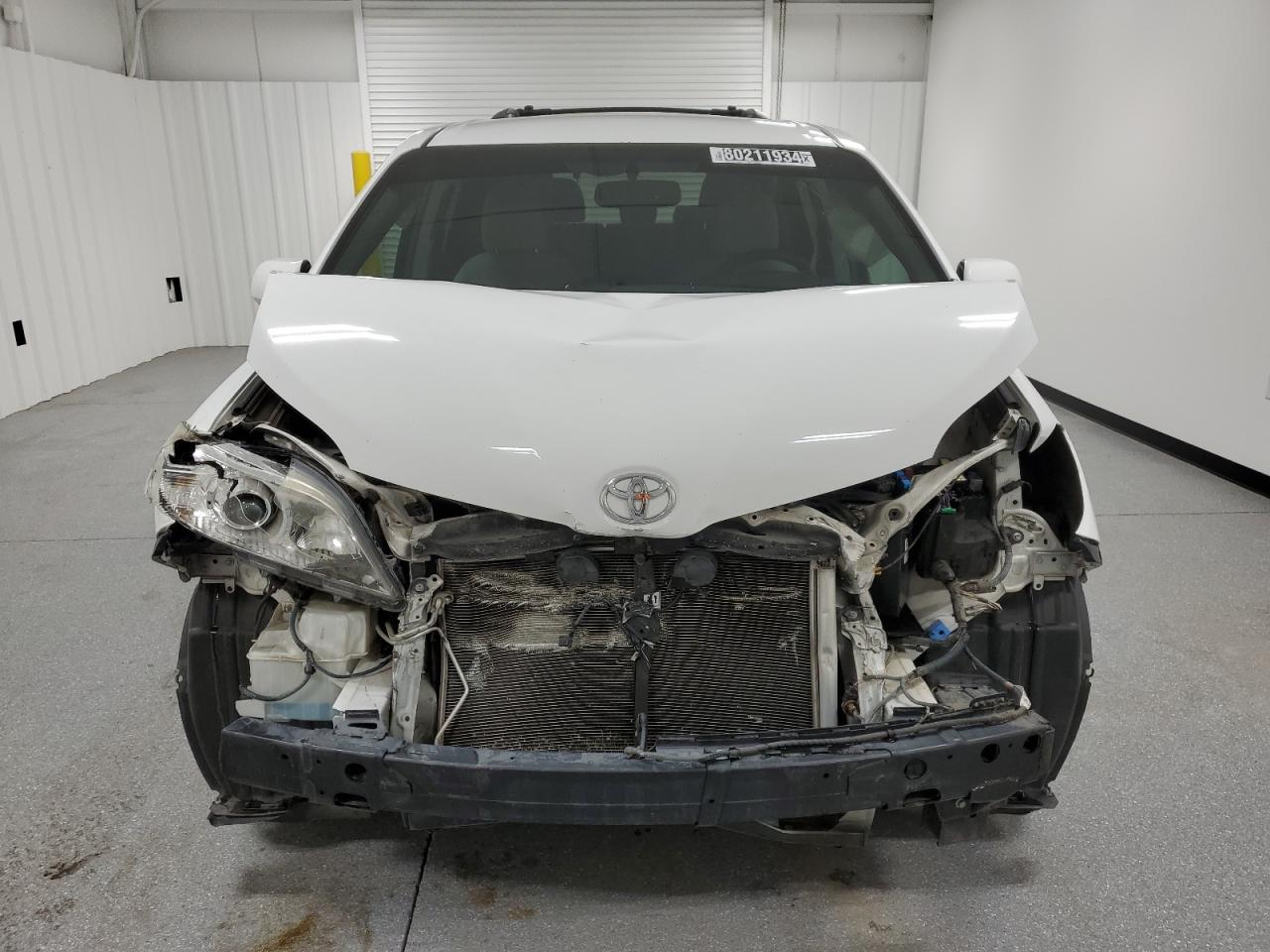 2015 Toyota Sienna VIN 5TDKK3DC0FS566724 Copart auction photo, front end damage thumbnail 5