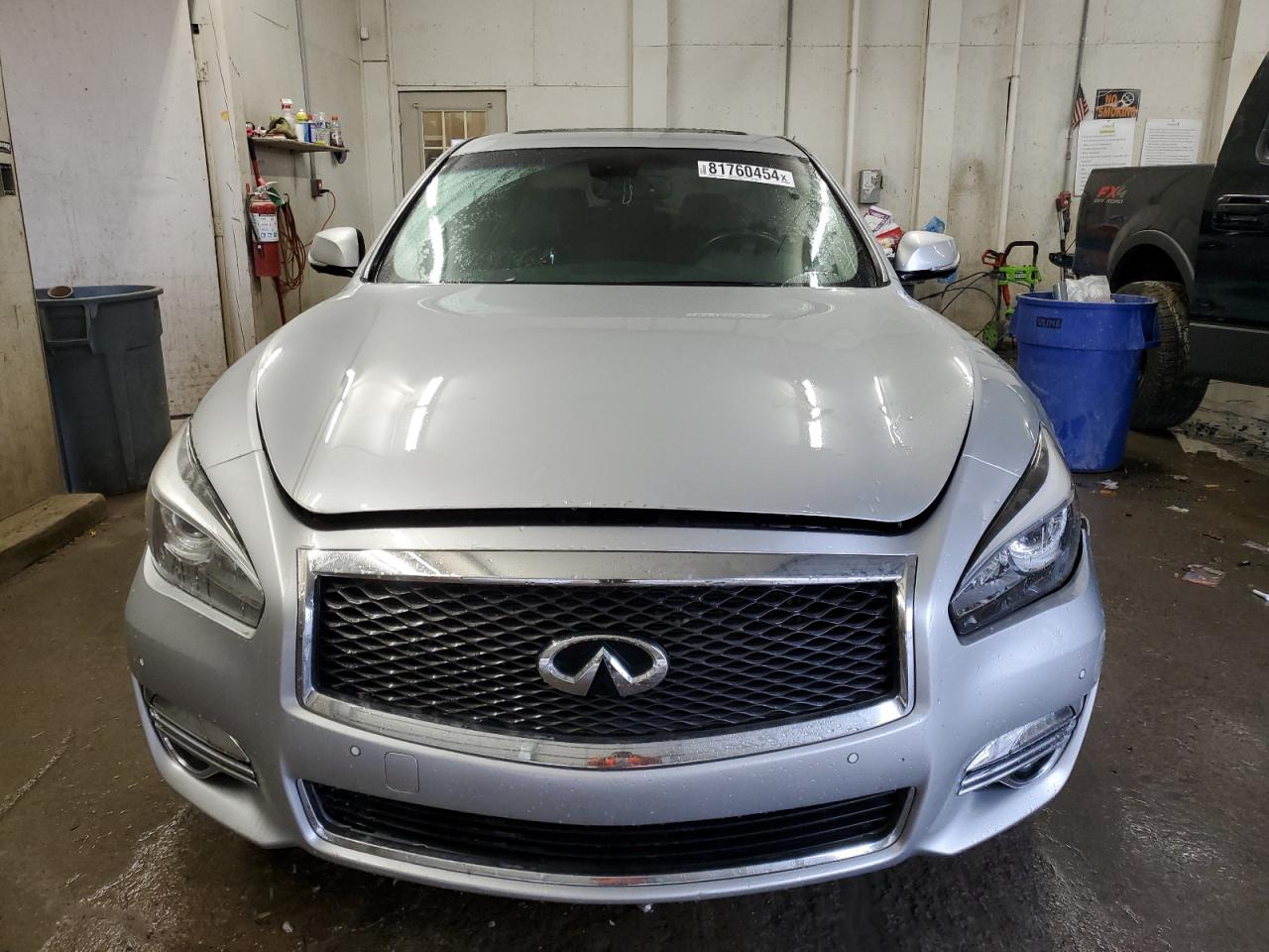2017 Infiniti Q70 VIN JN1BY1PP4HM170797 Copart auction photo, side / front end damage thumbnail 5