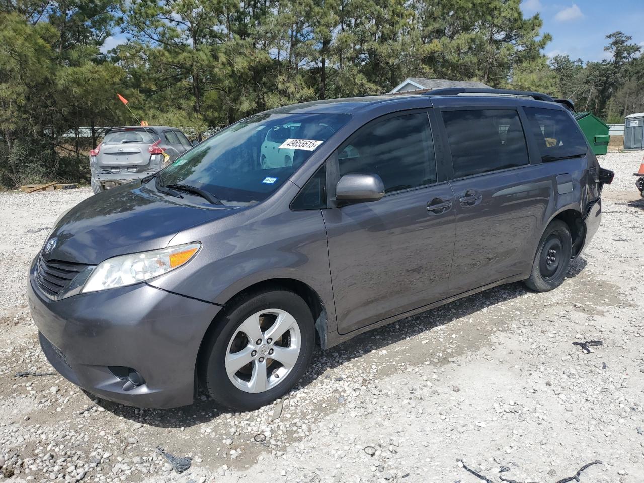 2017 Toyota Sienna VIN 5TDKZ3DCXHS844494 - Copart auction photo