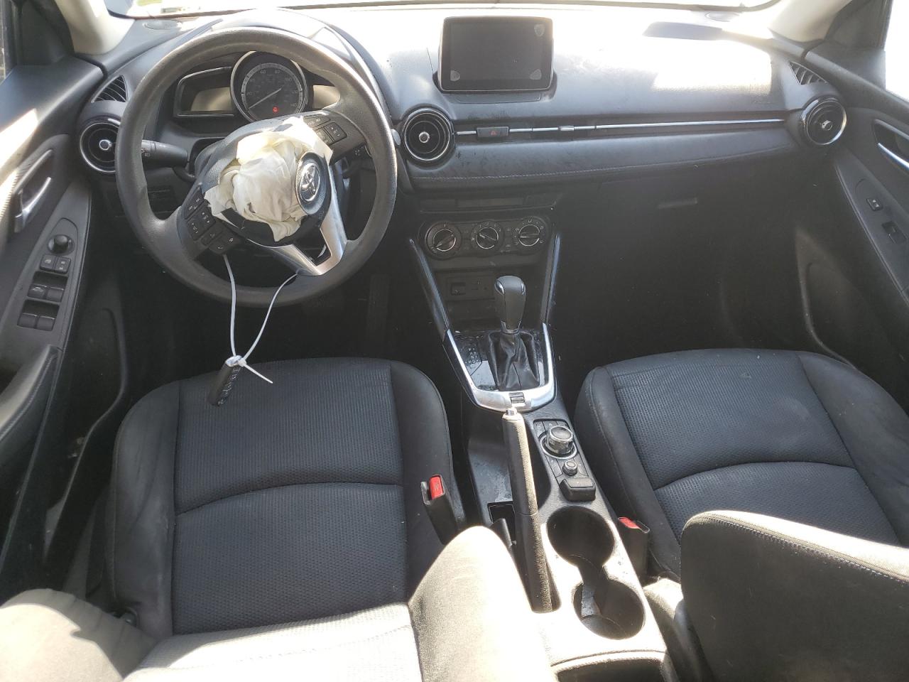 2018 Toyota Yaris VIN 3MYDLBYV9JY306966 Copart auction photo, front end damage thumbnail 8