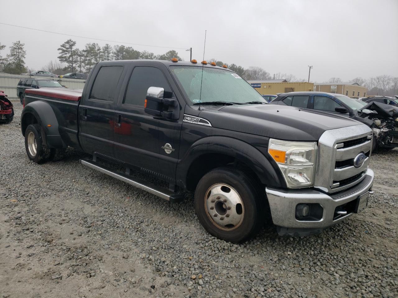 2015 Ford F350 VIN 1FT8W3CT5FEC60995 Copart auction photo, vandalism damage thumbnail 4