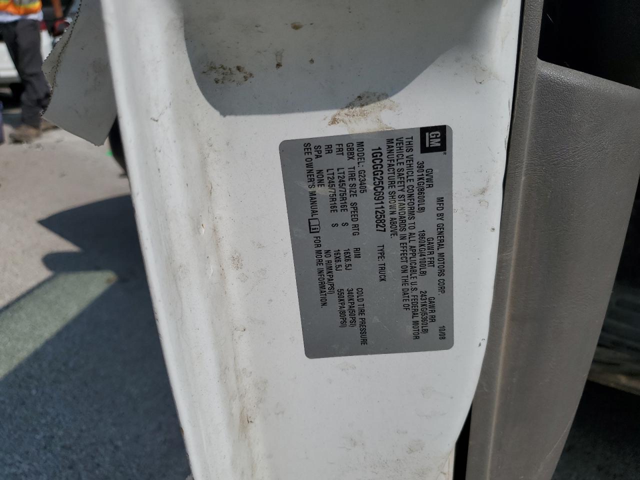 2009 Chevrolet Express VIN 1GCGG25C691125827 Copart auction photo, all over damage thumbnail 14