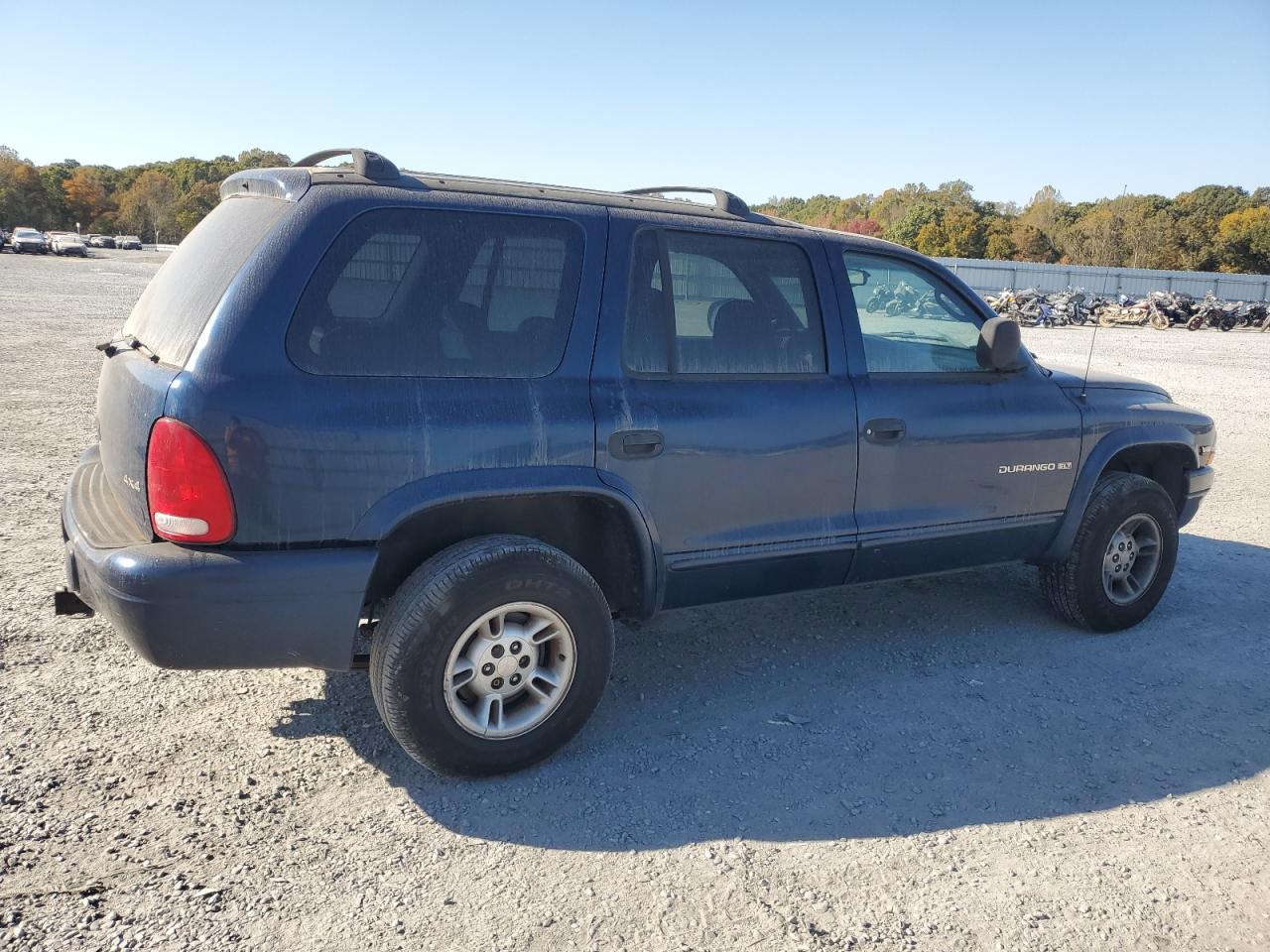 2000 Dodge Durango VIN 1B4HS28Z5YF187169 Copart auction photo, front end / minor dent/scratches damage thumbnail 3