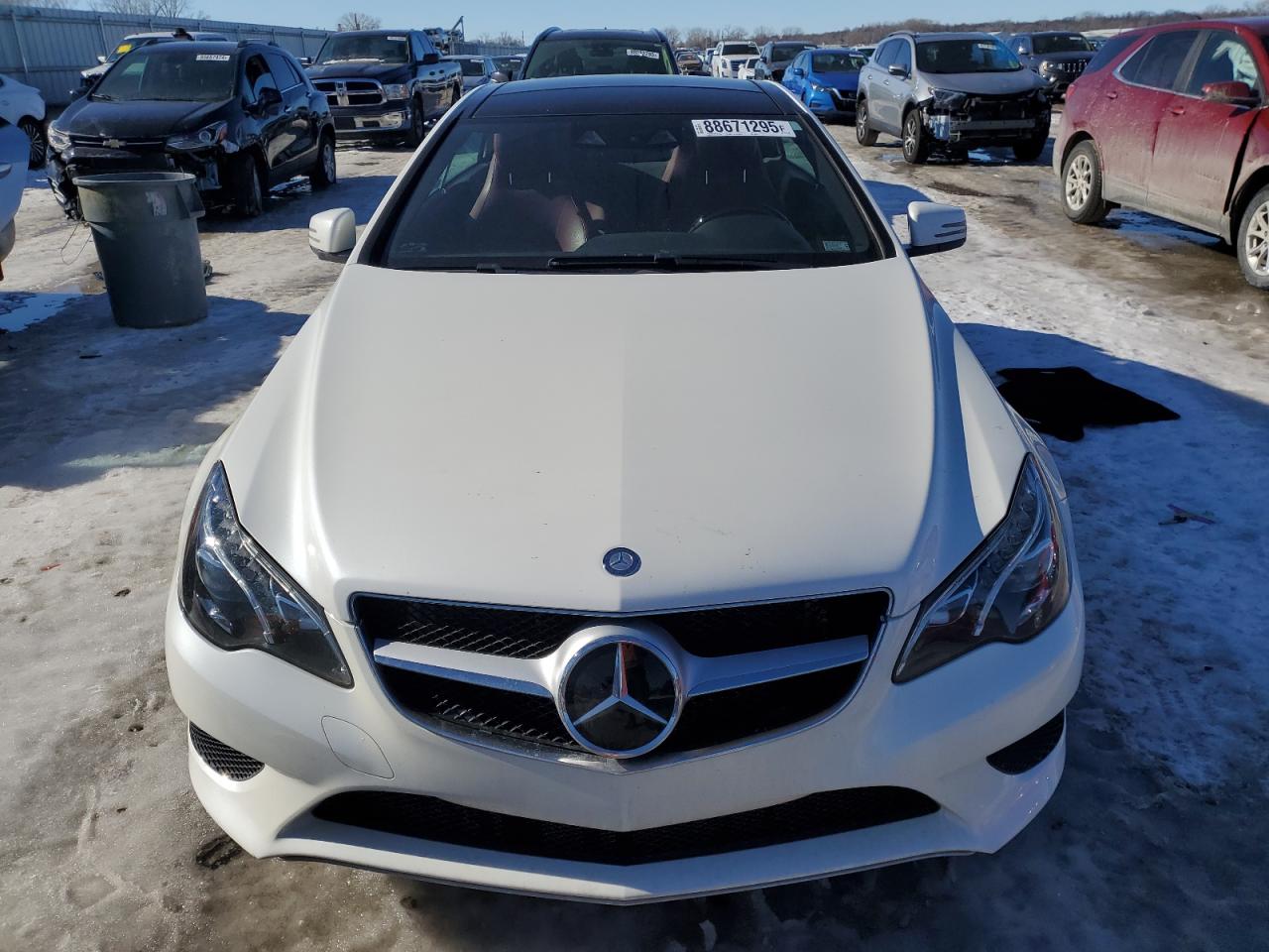 2015 Mercedes-Benz E-klasse VIN WDDKJ6HBXFF296557 Copart auction photo, rear end damage thumbnail 5