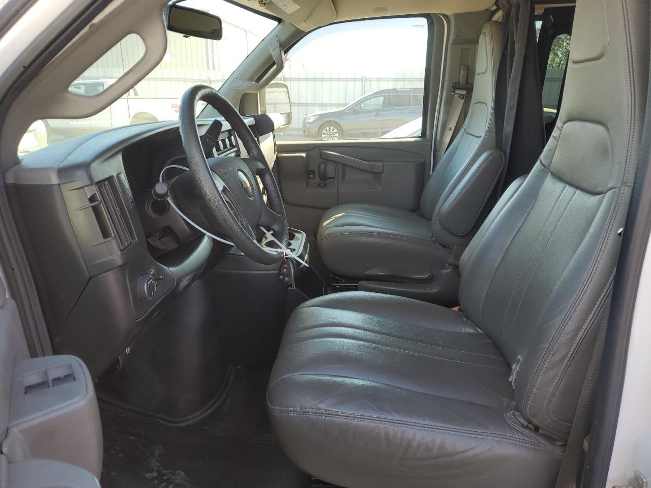 2017 Chevrolet Express VIN 1GCZGHFG9H1347256 Copart auction photo, rear end / minor dent/scratches damage thumbnail 7