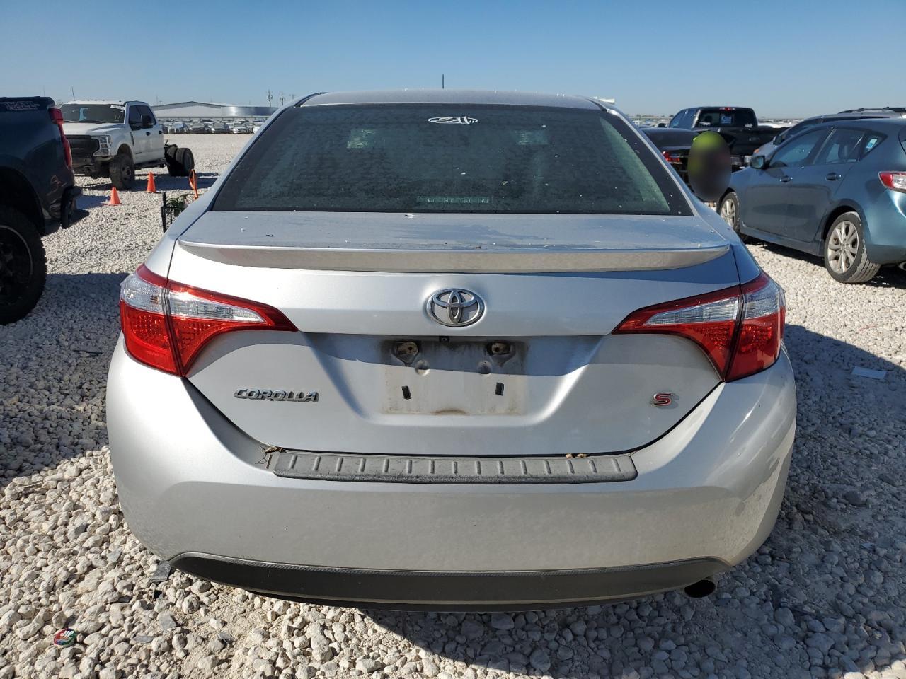 2015 Toyota Corolla VIN 5YFBURHE3FP341263 Copart auction photo, front end / minor dent/scratches damage thumbnail 6