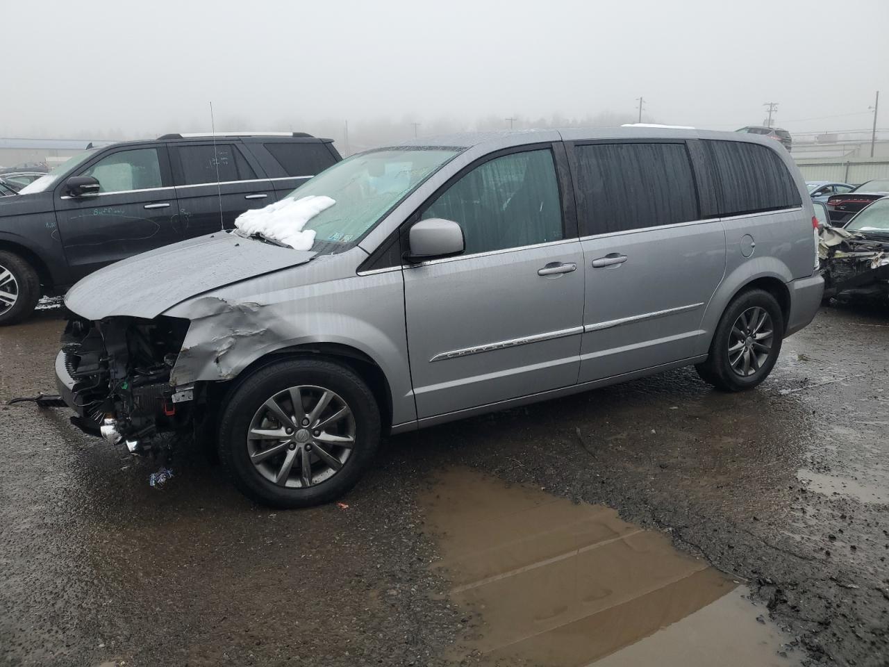2014 Chrysler Town & Country VIN 2C4RC1HG3ER453256