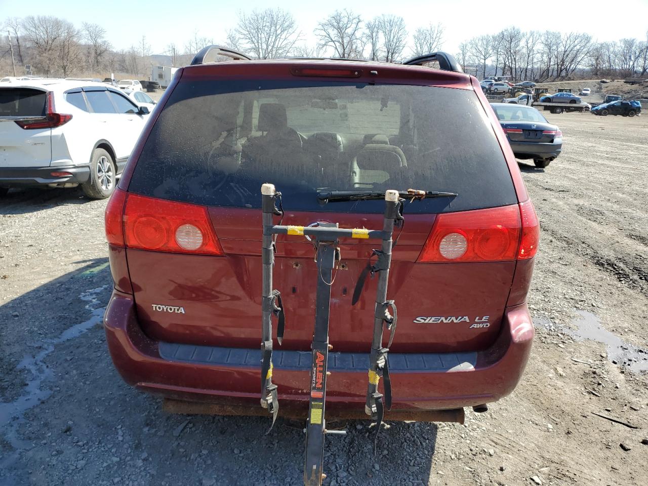 2010 Toyota Sienna VIN 5TDJK4CC2AS030952 Copart auction photo, minor dent/scratches damage thumbnail 6