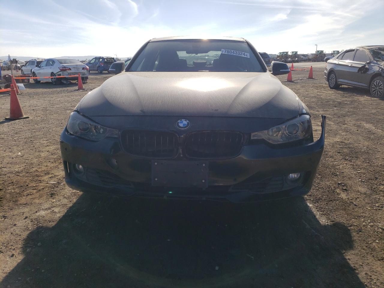 2013 BMW 3er VIN WBA3C1C52DF440626 Copart auction photo, front end / rear end damage thumbnail 5