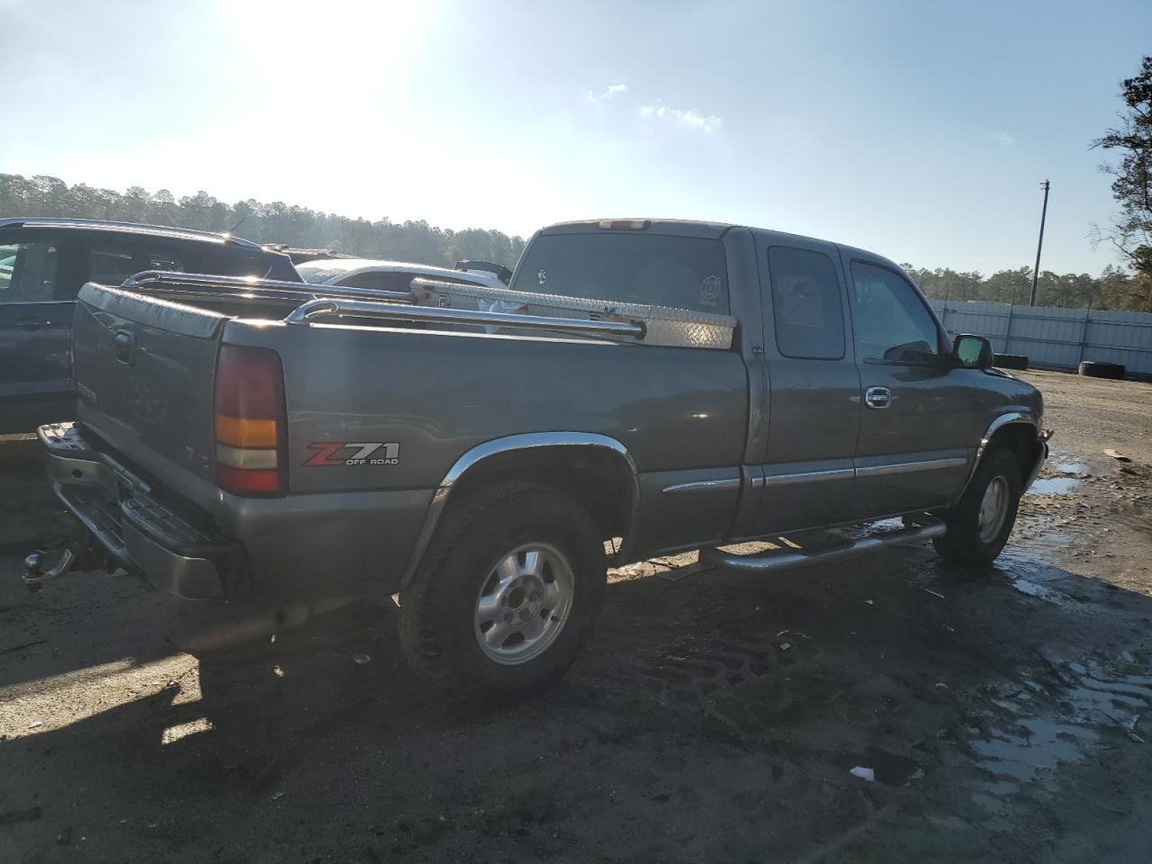 2002 GMC Sierra VIN 2GTEK19T421207842 Copart auction photo, all over damage thumbnail 3