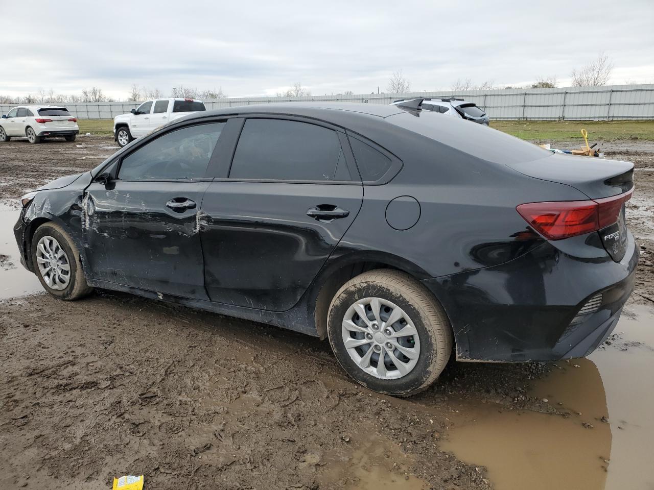 2022 KIA Forte VIN 3KPF24AD5NE501932 Copart auction photo, rollover / front end damage thumbnail 2