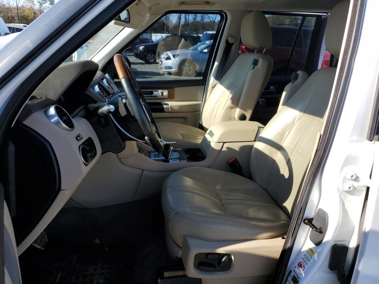 2016 Land Rover LR4 VIN SALAG2V62GA836978 Copart auction photo, side / undercarriage damage thumbnail 7
