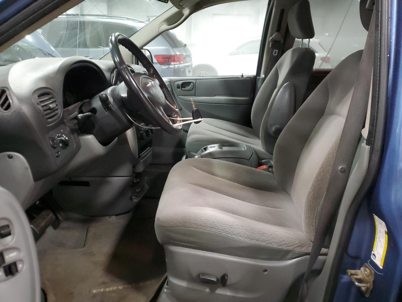 2007 Chrysler Town & Country VIN 2A4GP54L57R158372 Copart auction photo, side damage thumbnail 7