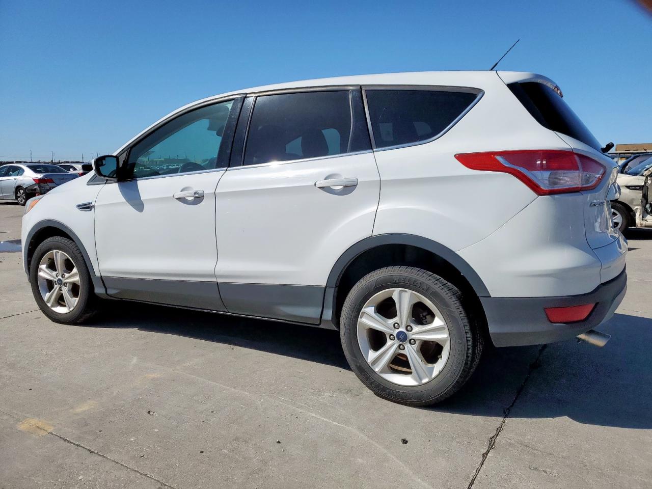 2016 Ford Escape VIN 1FMCU0GX6GUC01176 Copart auction photo, minor dent/scratches damage thumbnail 2