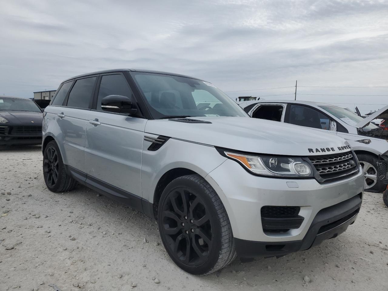 2016 Land Rover Range Rover VIN SALWG2PF6GA593498 Copart auction photo, normal wear / minor dent/scratches damage thumbnail 4