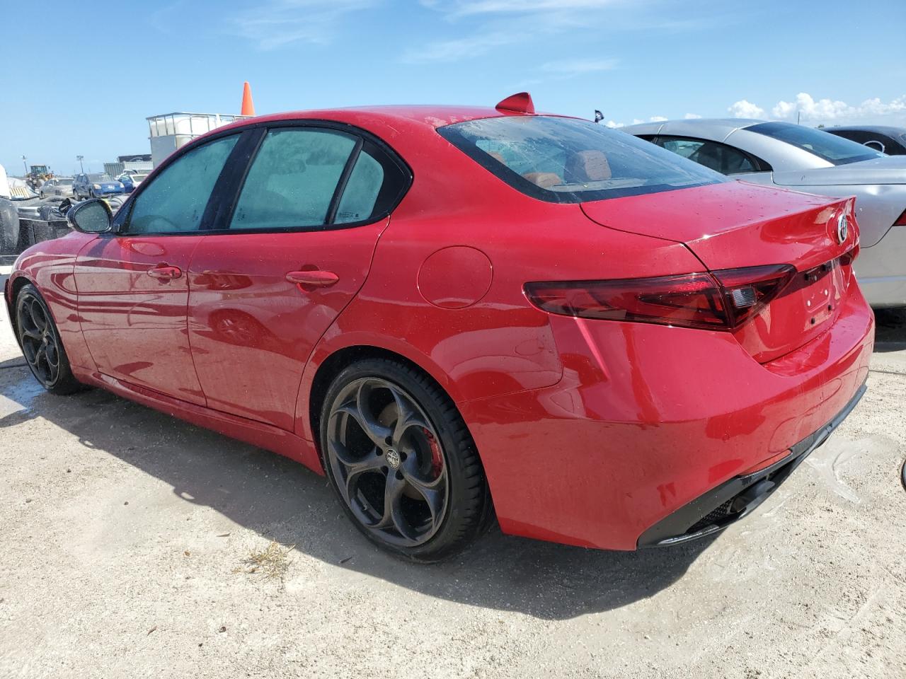 2019 Alfa Romeo Giulia VIN ZARFAMAN2K7605257 Copart auction photo, water/flood damage thumbnail 2