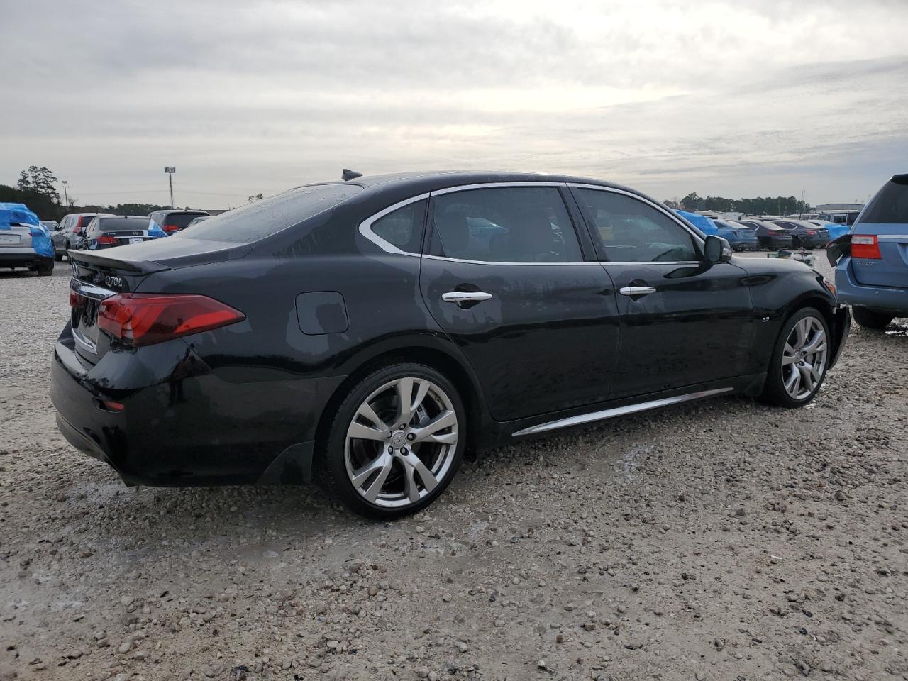 2019 Infiniti Q70 VIN JN1BY1PP9KM685480 Copart auction photo, front end / minor dent/scratches damage thumbnail 3