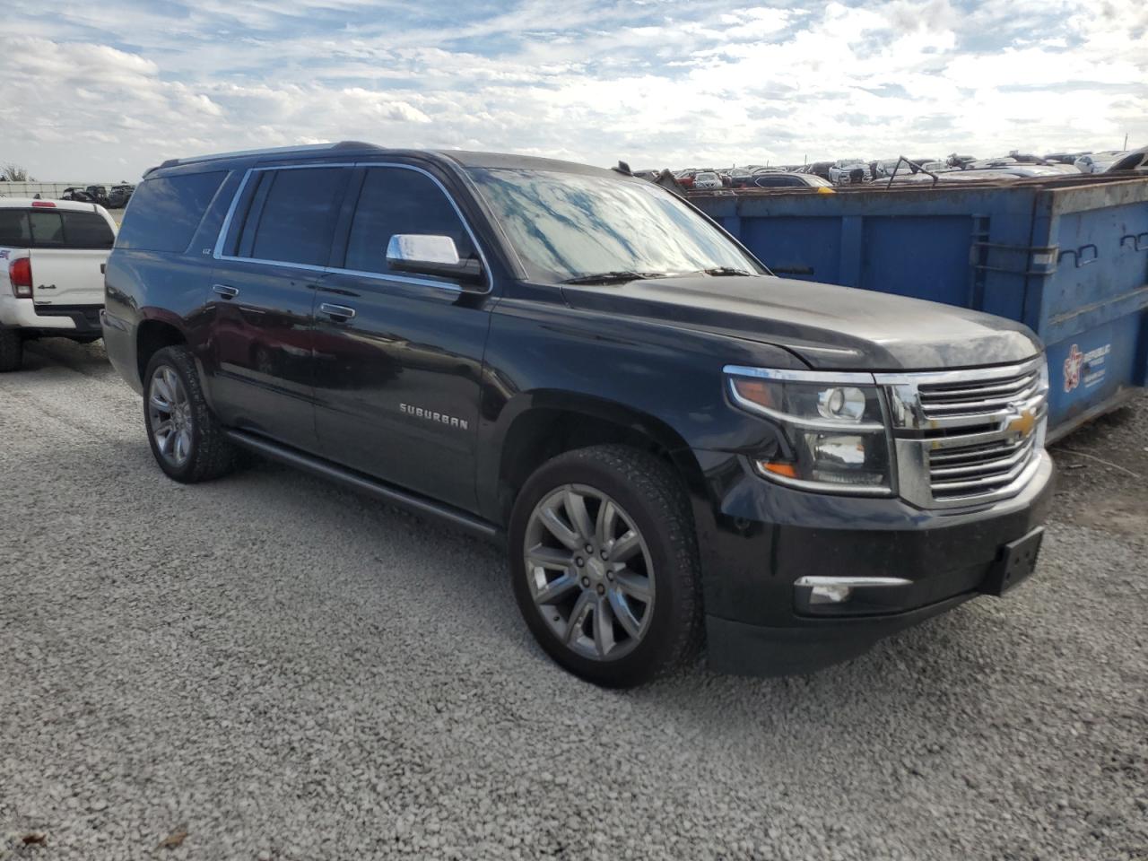 2015 Chevrolet Suburban VIN 1GNSKKKC2FR220421 Copart auction photo, mechanical damage thumbnail 4