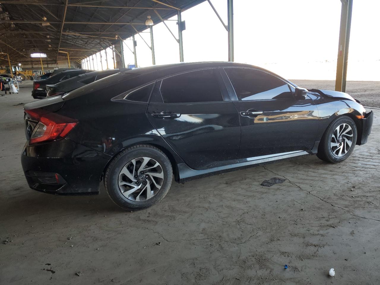 2016 Honda Civic VIN 19XFC2F86GE246532 Copart auction photo, front end / minor dent/scratches damage thumbnail 3