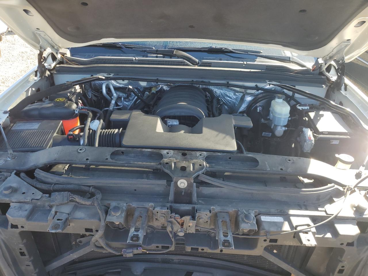 2015 Chevrolet Tahoe VIN 1GNSKCKC1FR143157 Copart auction photo, front end / minor dent/scratches damage thumbnail 13